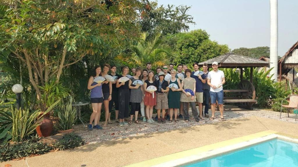 Himawari Restaurant And Cottage Ban Nong Hin  Bagian luar foto