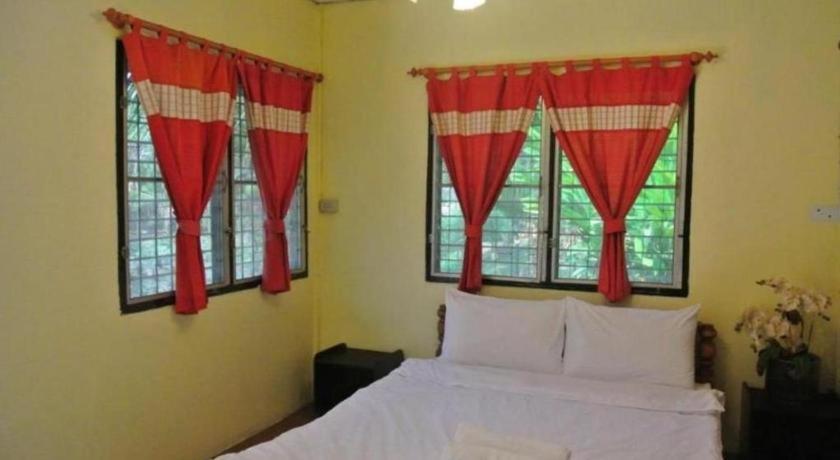Himawari Restaurant And Cottage Ban Nong Hin  Bagian luar foto