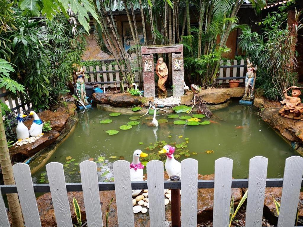 Himawari Restaurant And Cottage Ban Nong Hin  Bagian luar foto