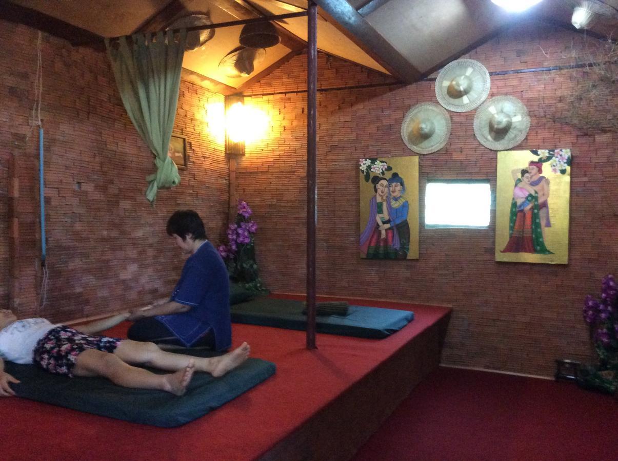 Himawari Restaurant And Cottage Ban Nong Hin  Bagian luar foto